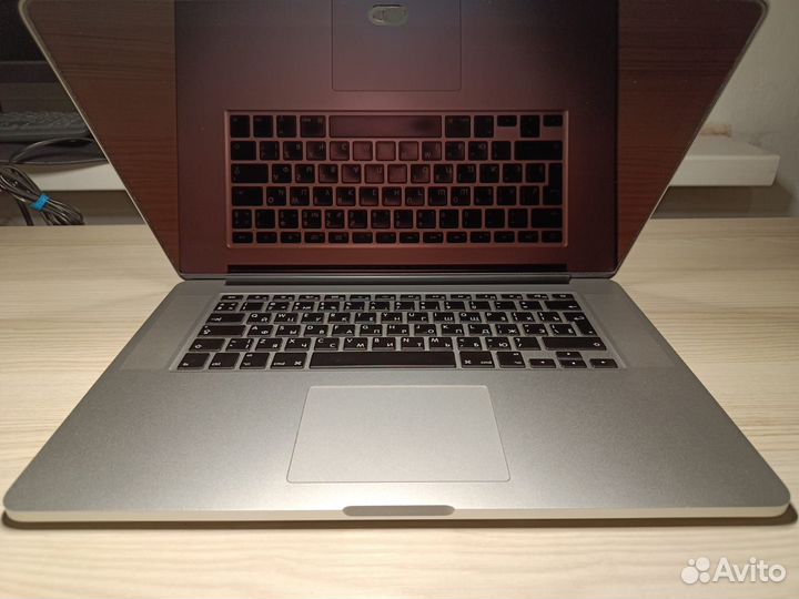 Apple MacBook Pro 15 A1398 i7/16GB/M370X в идеале