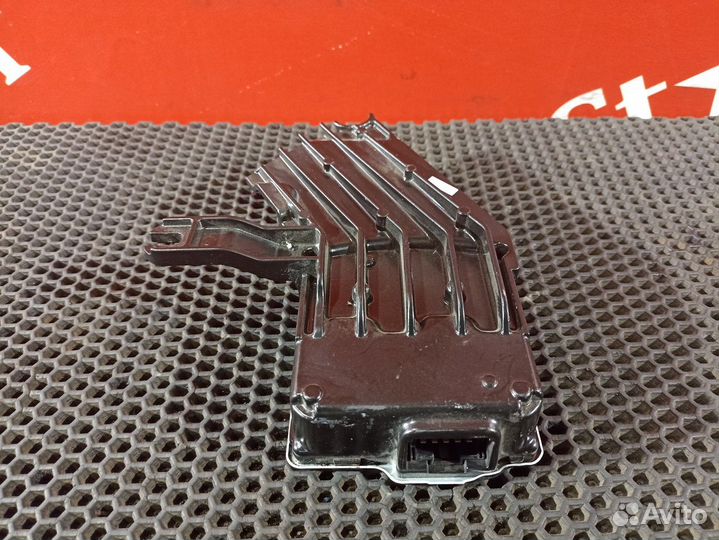 Преобразователь напряжения