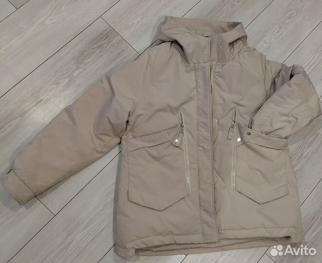 Куртка демисезонная женская 46 48 с капюшоном