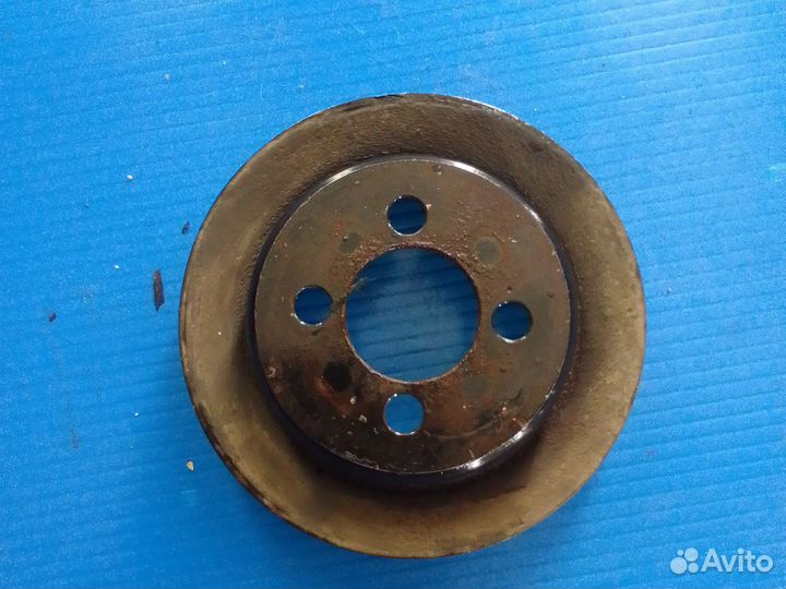 Шкив коленвала VW Passat B3 026105255d