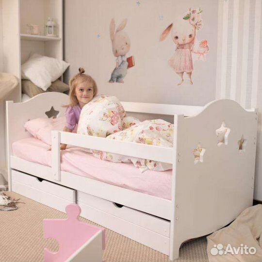 Кровать подростковая со звездочками