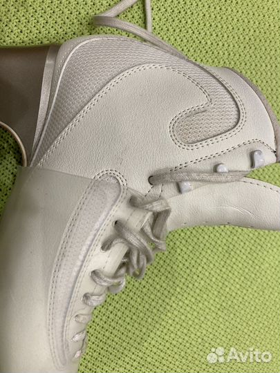 Фигурные коньки edea ice fly 235