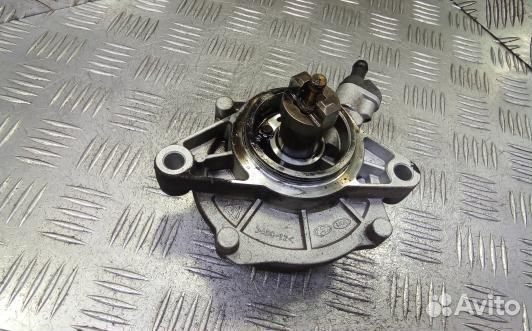 Насос вакуумный KIA carnival 2 (7AR13KX01)