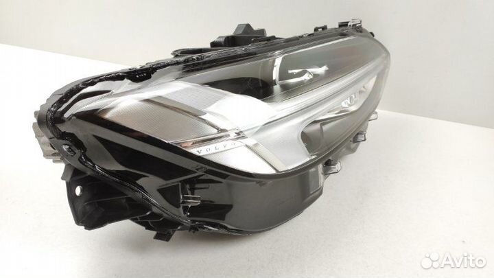 Фара правая Volvo S90 2 2016-2020