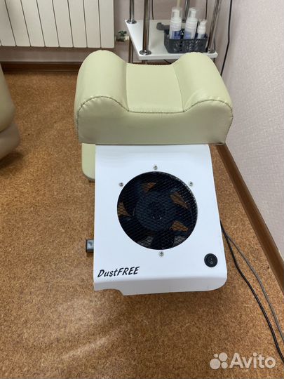 Вытяжка для педикюра