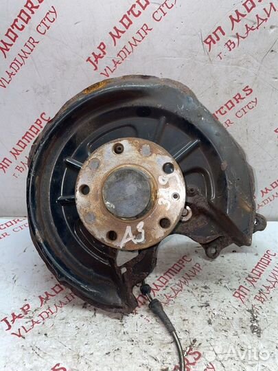 Кулак поворотный задний левый Audi A3 8P BSE 1.6