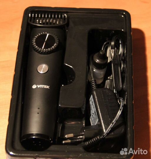 Триммер Vitek VT-2562