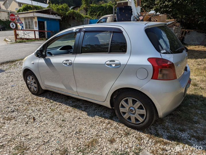 Toyota Vitz, 2005