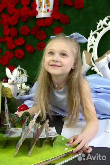 Детская фотосесмия Алиса в стране чудес