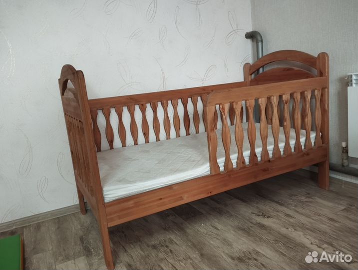 Детская кровать ручной работы
