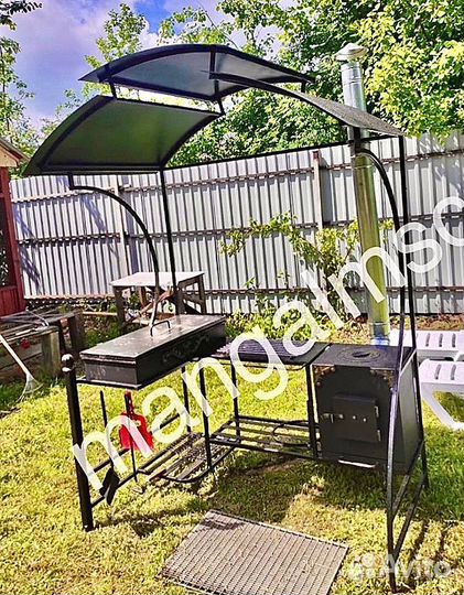 Мангал с крышей