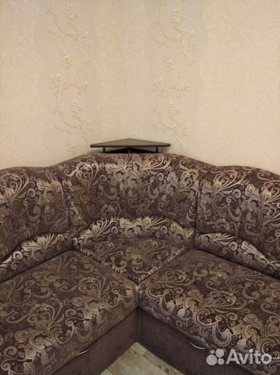 Большой угловой диван