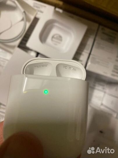 Беспроводные наушники AirPods 2