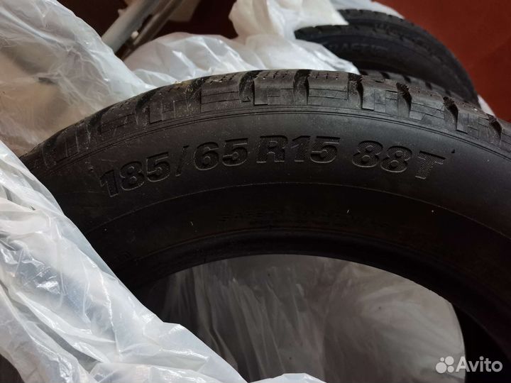 Kumho WinterCraft SUV Ice WS31 87/85 R15 88J