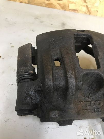 Суппорт тормозной Iveco Daily 2014