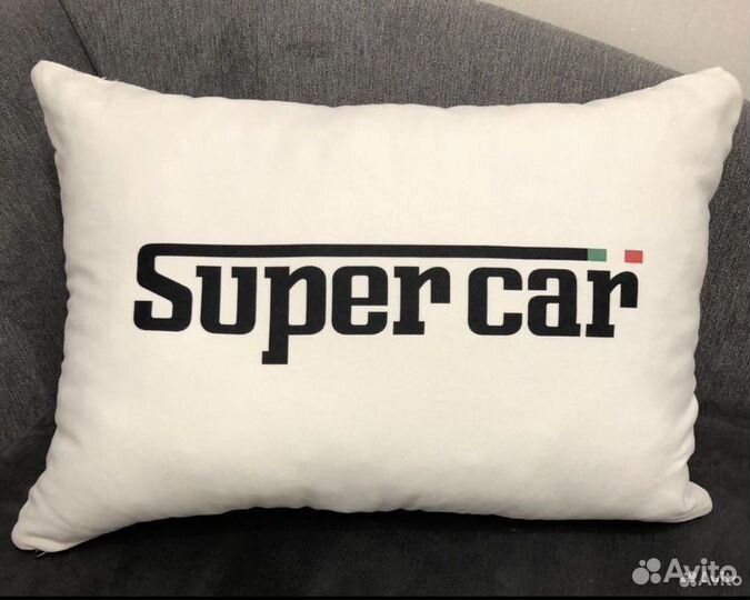 Покрывало и подушка Ferrari