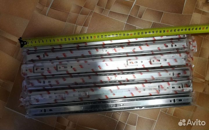 Мебельная фурнитура направляющие