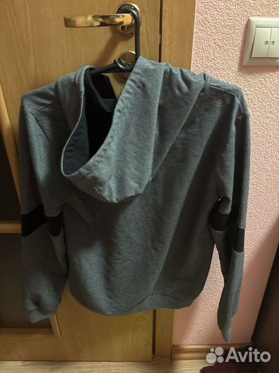 Толстовка мужская с капюшоном