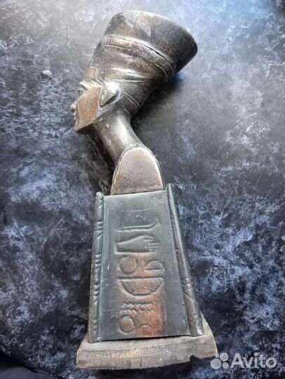 Бюст Нефертити латунь, кошка статуэтка