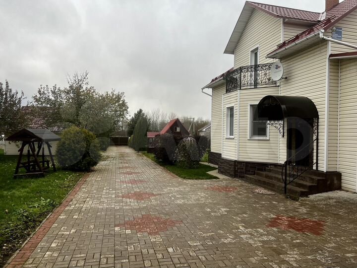 Дом 135,8 м² на участке 21,6 сот.