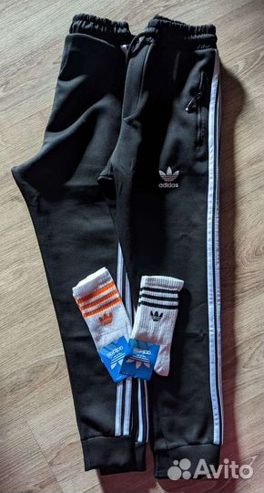 Спортивные штаны Adidas