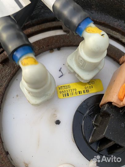 Насос топливный Cevrolet Aveo T250