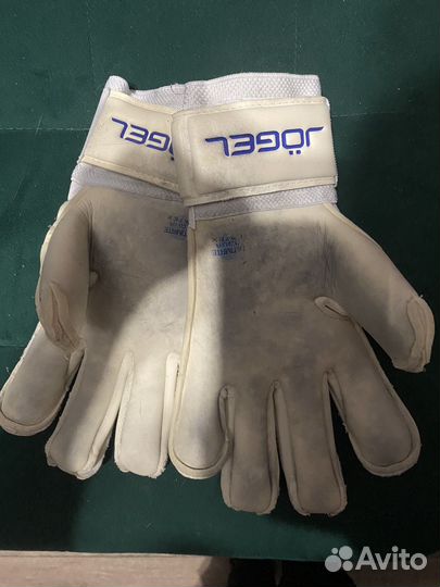 Перчатки вратарские