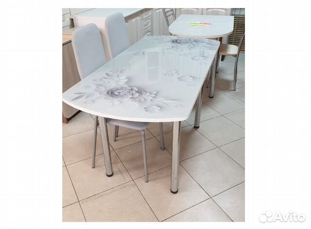 Стол кухонный. Со склада