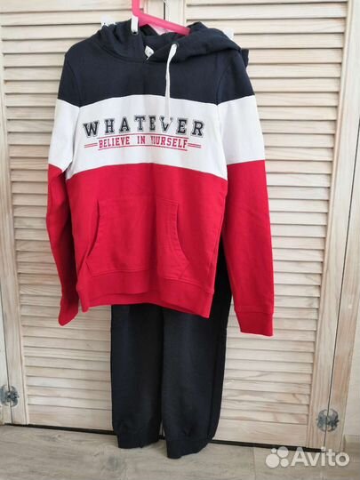 Спортивные брюки и толстовка для девочки