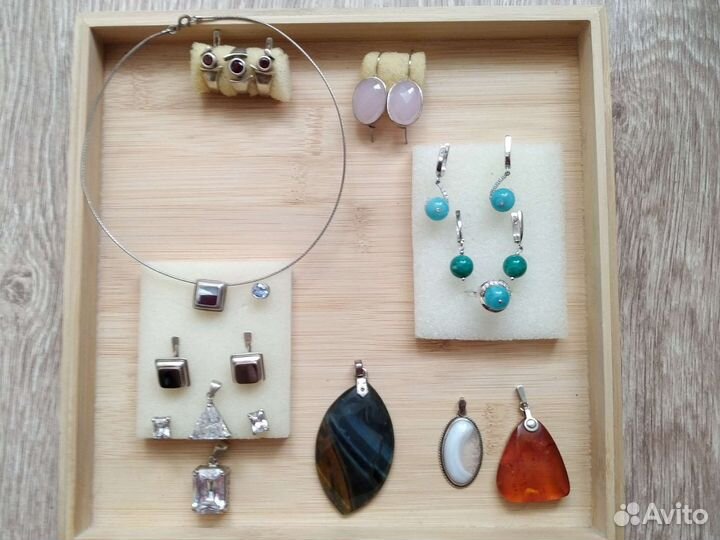 Серебряные изделия с натуральными камнями