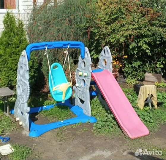 Детский игровой комплекс с горкой