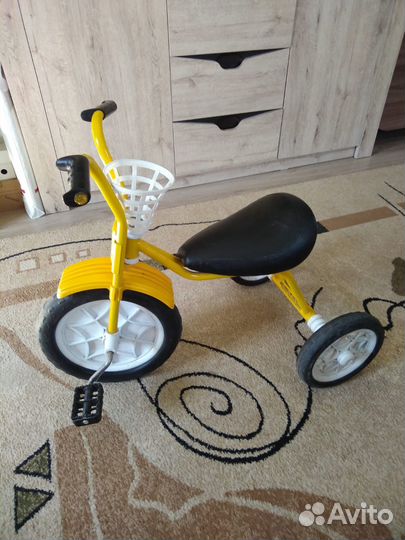 Трехколесный велосипед