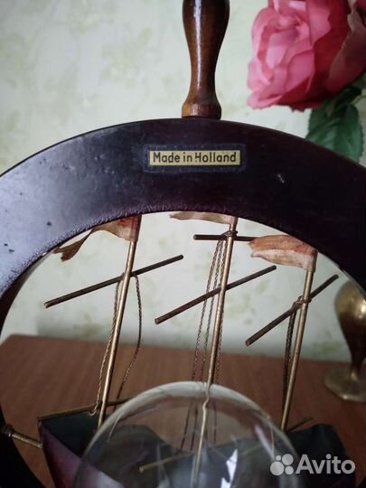 Настольная лампа в форме штурвала. Голландия