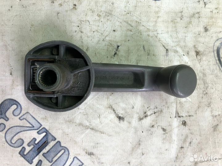 Ручка стеклоподъёмника ford mondeo 1