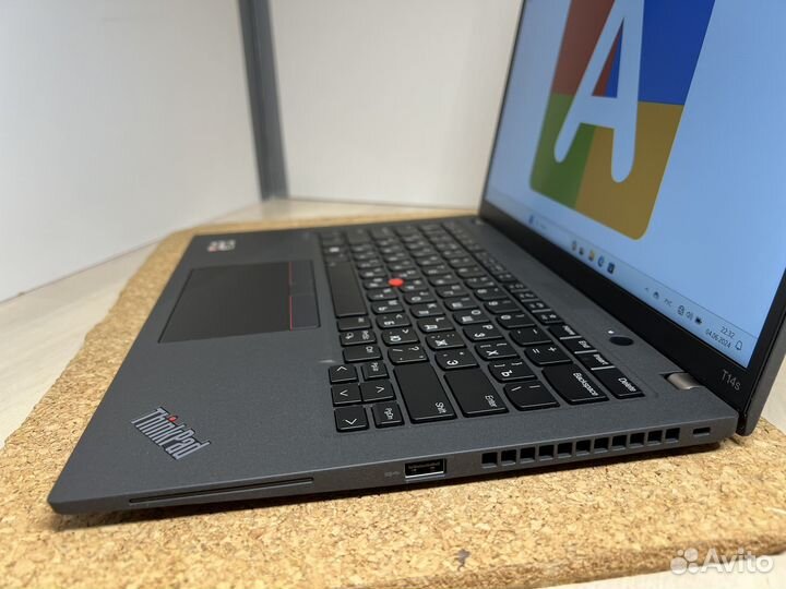 Lenovo ThinkPad T14s Gen 3 Ryzen 7 PRO 6850U/32/2T