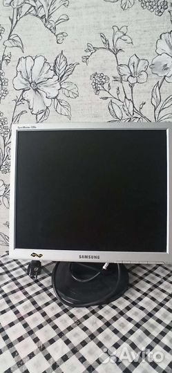 Монитор samsung syncmaster 720n