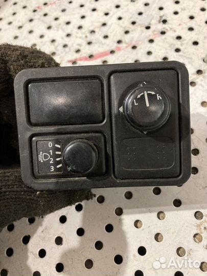 Блок управления зеркалами Nissan Almera Classic 1