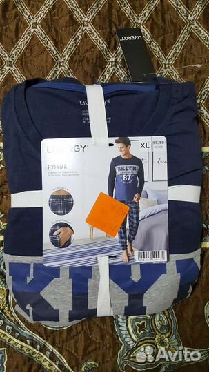 Мужская пижама или домашний костюм