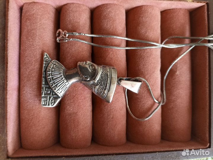 Серебряное колье