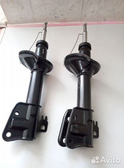 Задние амортизаторы Land Rover Freelander 98-06