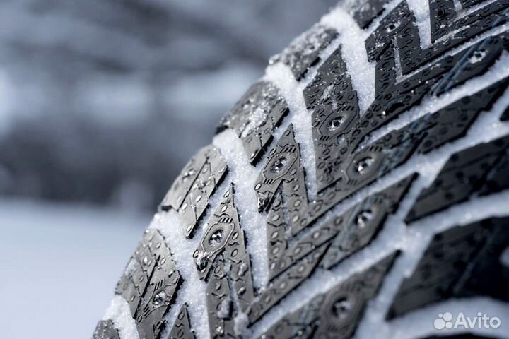 Nokian Tyres Hakkapeliitta 10p SUV 285/60 R18