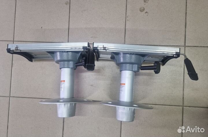 Стойки в лодку для сидений