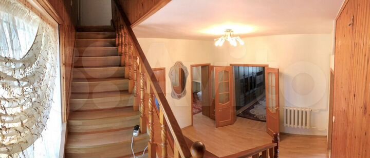 Дом 210 м² на участке 6 сот.