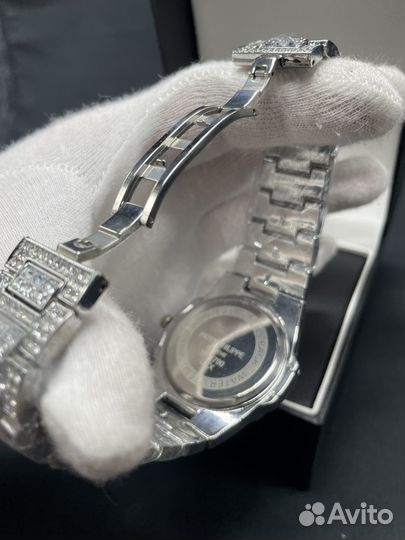 Наручные часы женские