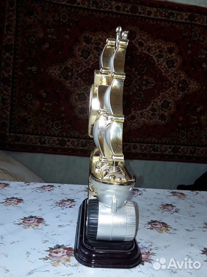 Часы настольные 