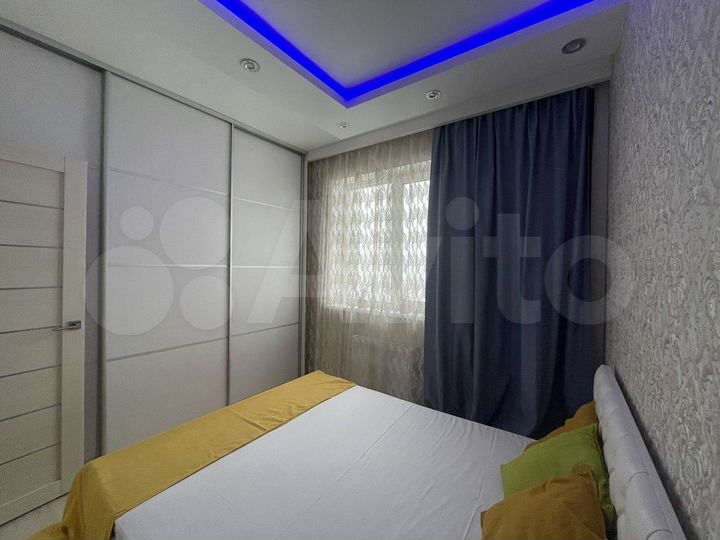 2-к. квартира, 55 м², 10/18 эт.