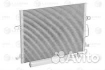 Радиатор охлаждения на Мерседес w211