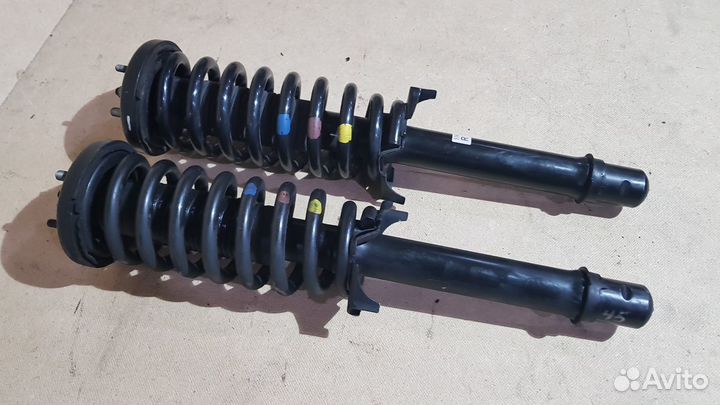 Аммортизаторы передней подвески Honda Legend KB1