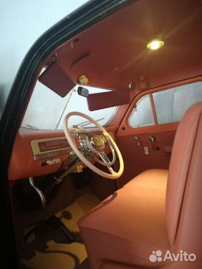 Машинка зис модель 1:8