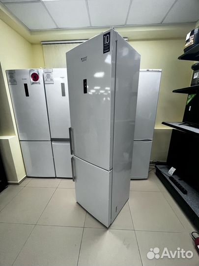 Холодильник Hotpoint HFP 6200 w (Км 78)